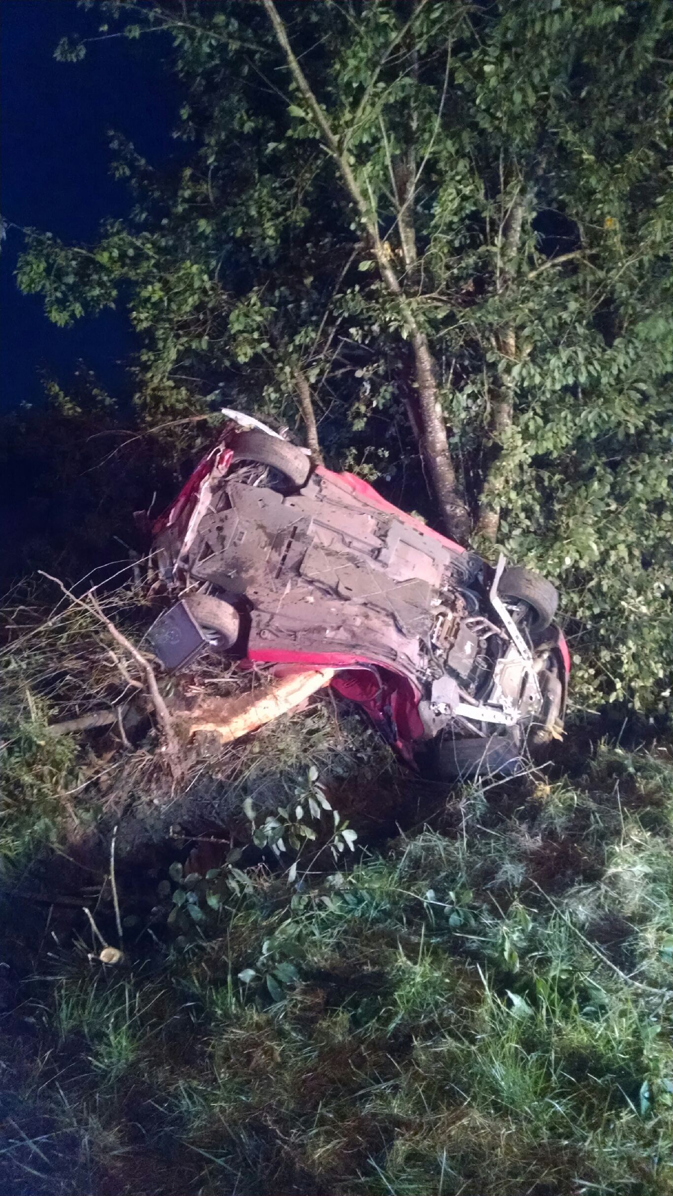 Hubbard man killed in crash near Woodburn