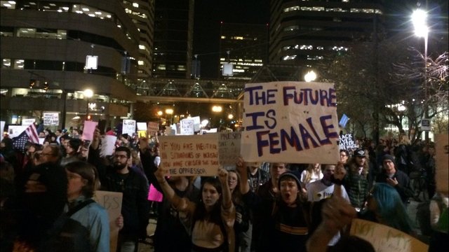 Trump protest turns into riot