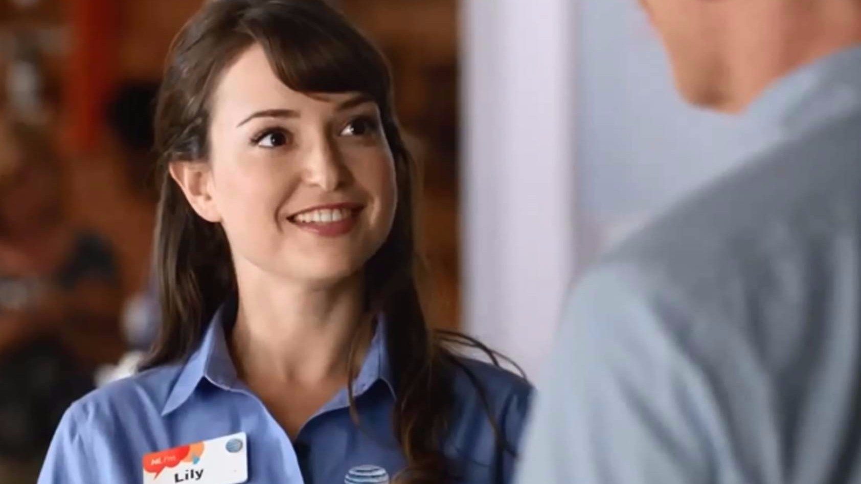 Milana Vayntrub — 'Lily' from those AT&T ads — has a message for Syrian