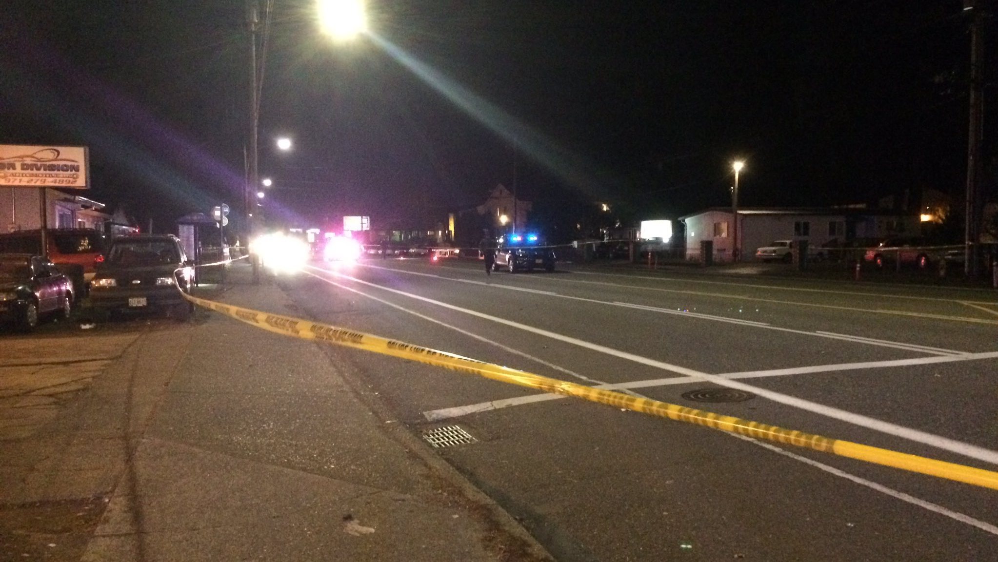 Two pedestrians struck, killed in separate crashes on SE Division ...