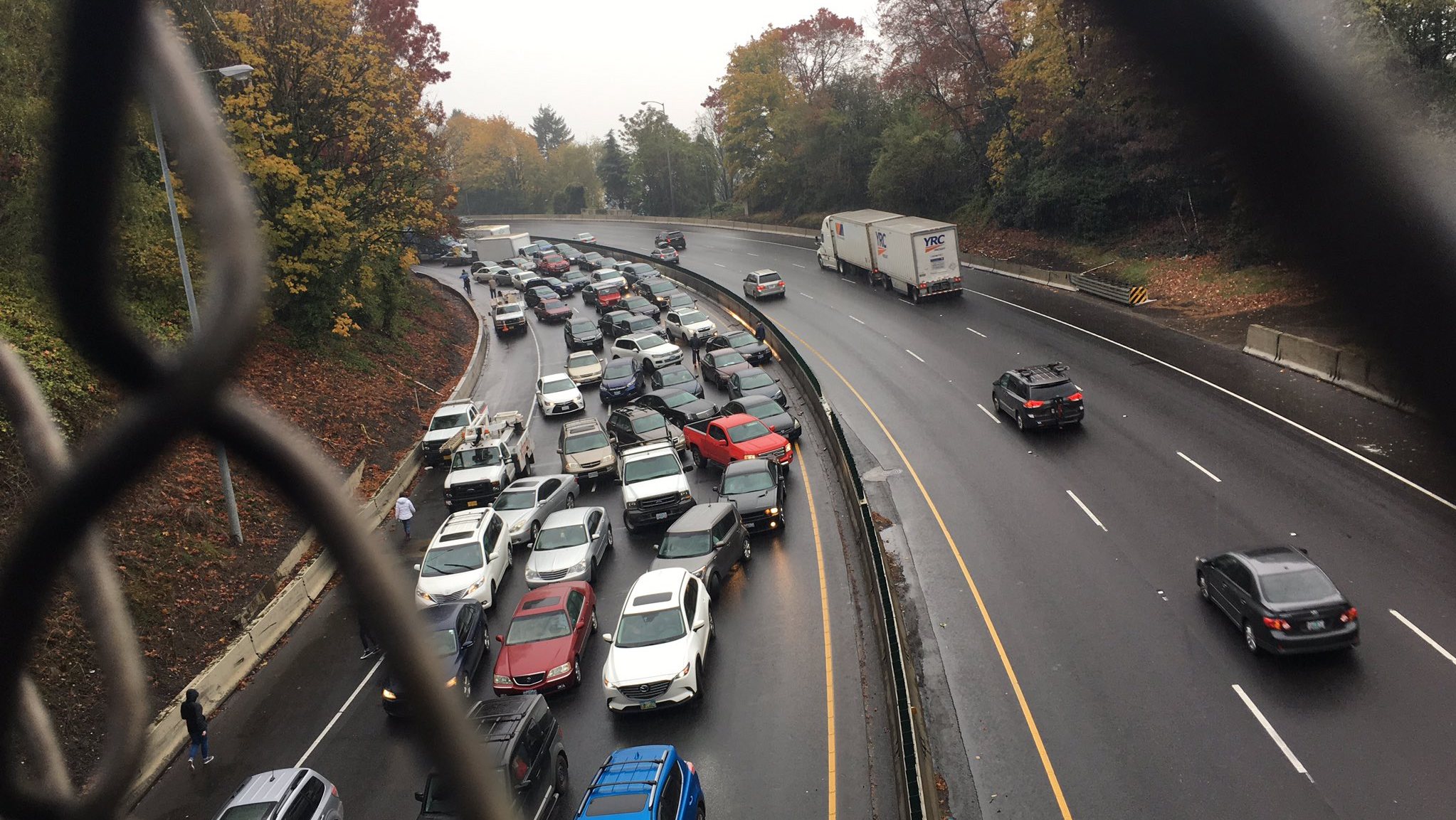 I5 southbound reopened following semitruck rollover crash