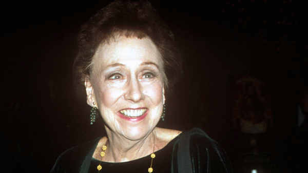 Jean Stapleton, TV's Edith Bunker, dies at 90 | kgw.com